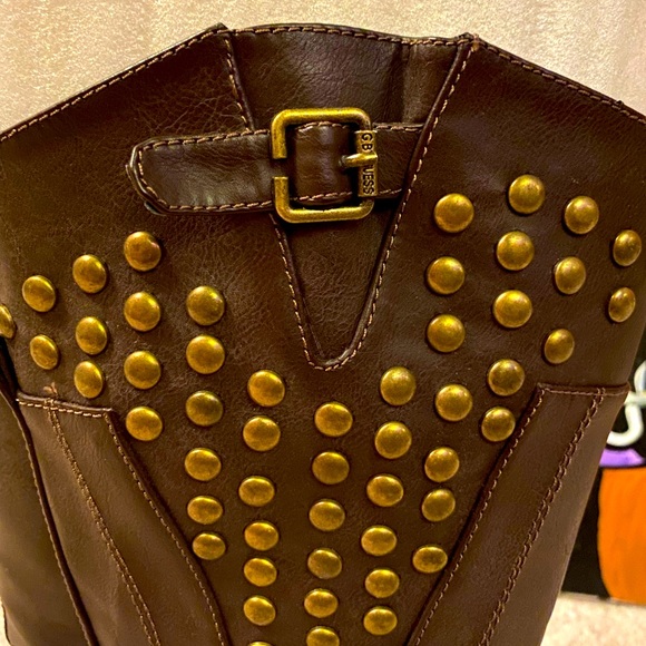 👢Gorgeous Studded Guess Boots👢 - Picture 3 of 5
